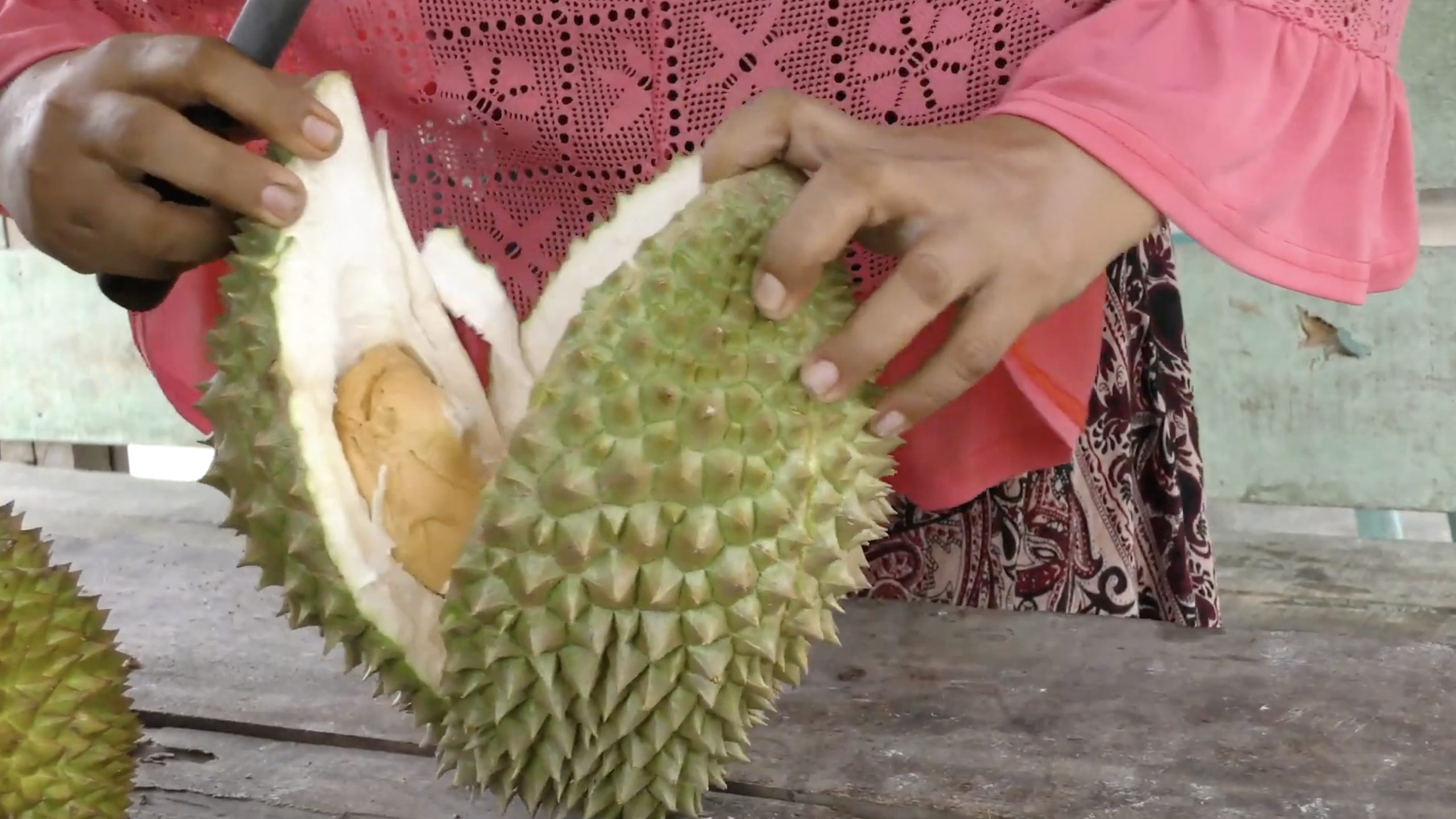 Daily Dive # 172 | The World’s STRANGEST Fruits and Vegetables